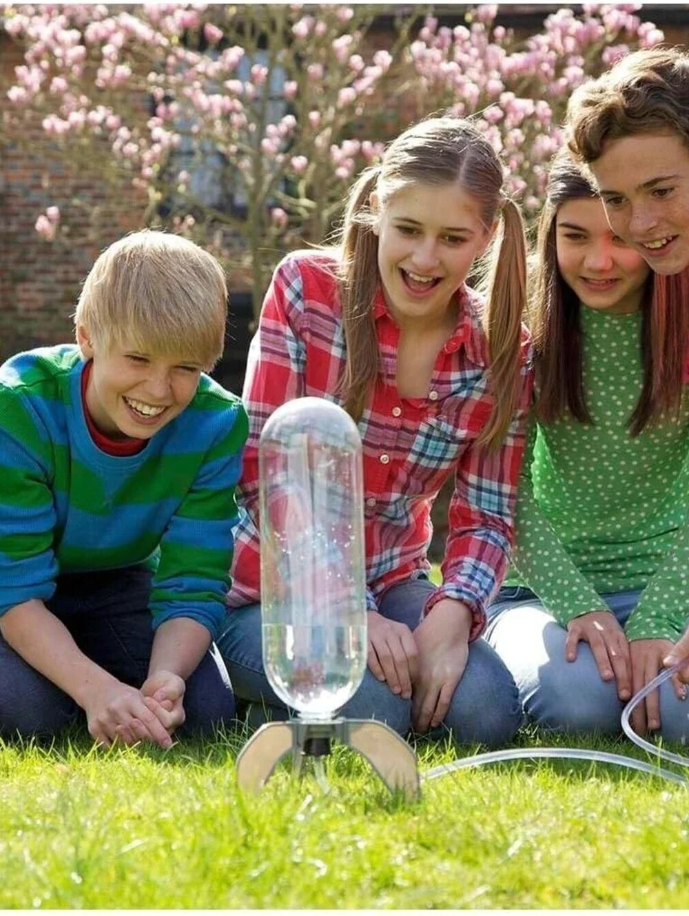 New Sealed 4M: Science In Action Water Rocket Bottle Launcher Kit
